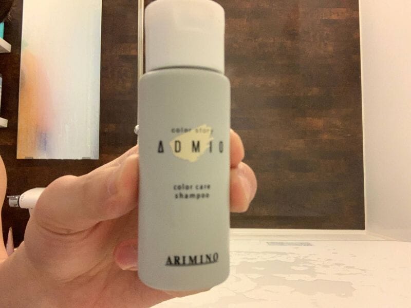 ARIMINOの「カラーストーリー アドミオ」のシャンプーを美容師が実際に使ったレビュー記事